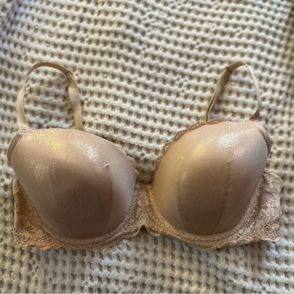 Elegant Victoria Secret Lace Demi Bra - lightly lined - NWOT